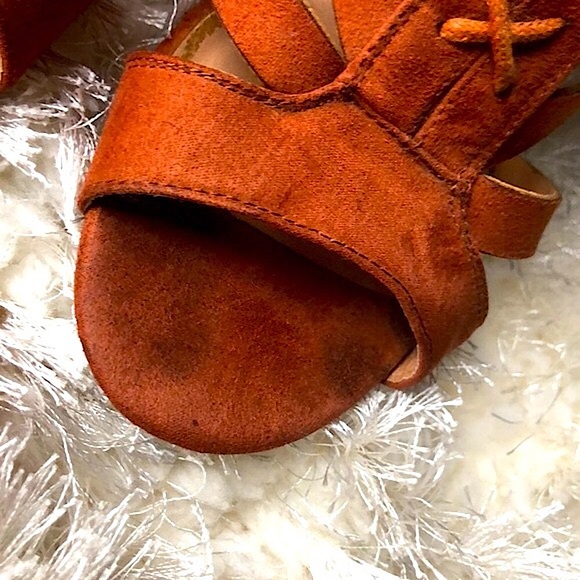 PARKER & SKY 🧡 HEELS - Picture 4 of 10